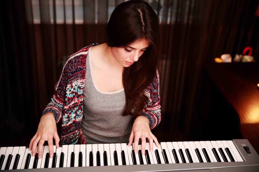 Learn to play digital piano quickly